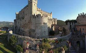 Castello Orsini Hotel